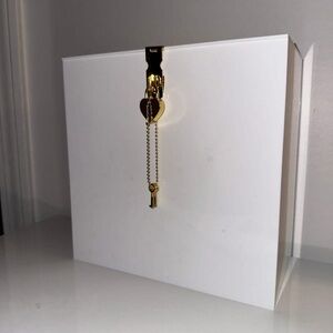 White Card Box with Gold Heart Lock